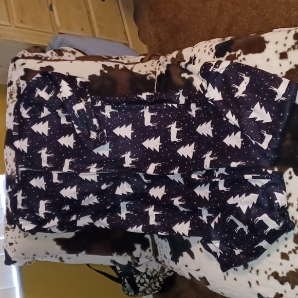 PAJAMAS FOR CHRISTMAS, BLACK AND WHITE AND GRAY. SIZE MEDIUM. - Picture 1 of 6